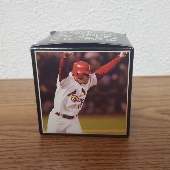 Jewelry - 2004 MLB St. Louis Cardinal National League Replica Championship Ring - Picture 4 of 6